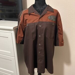 Harley Davidson Button up Men’s Shirt Has Been dry cleaned only